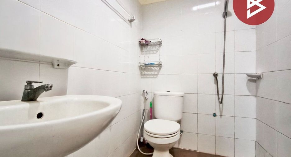 À vendre 3 chambres maison de ville à Mueang Samut Prakan, Samut Prakan