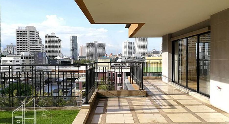 ให้เช่า 3 ห้องนอน คอนโด ใน คลองเตย, กรุงเทพฯ