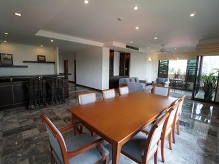 Condo en alquiler de 3 habitaciones en Watthana, Bangkok