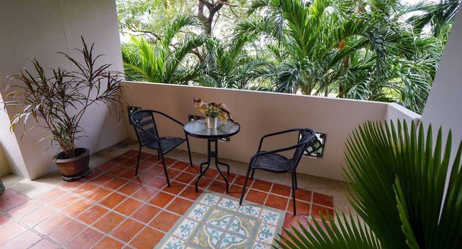 For rent 3 bedrooms apartment in Watthana, Bangkok