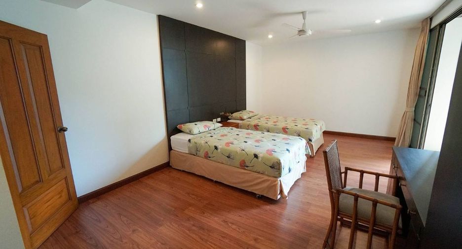 For rent 3 bedrooms apartment in Watthana, Bangkok