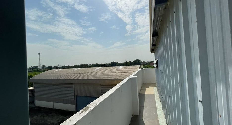For rent そして for sale land in Nong Chok, Bangkok