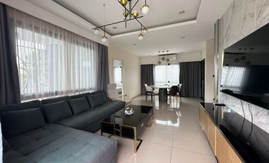 À vendre 4 chambres villa à Bang Lamung, Chonburi