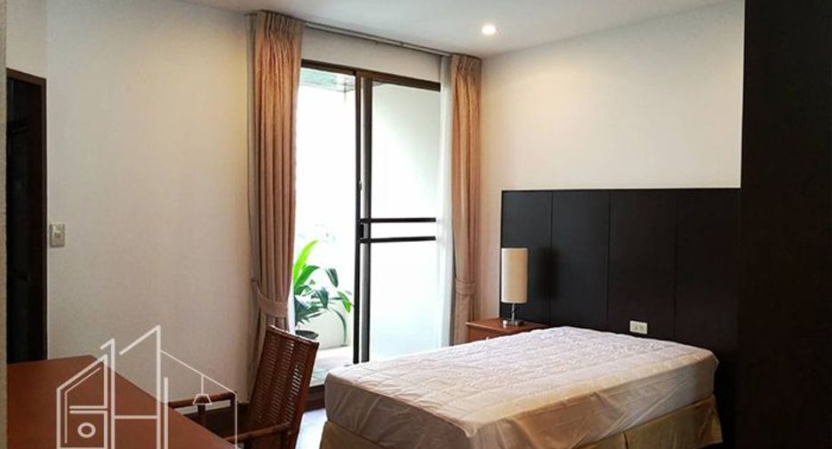 For rent 3 bedrooms condo in Watthana, Bangkok