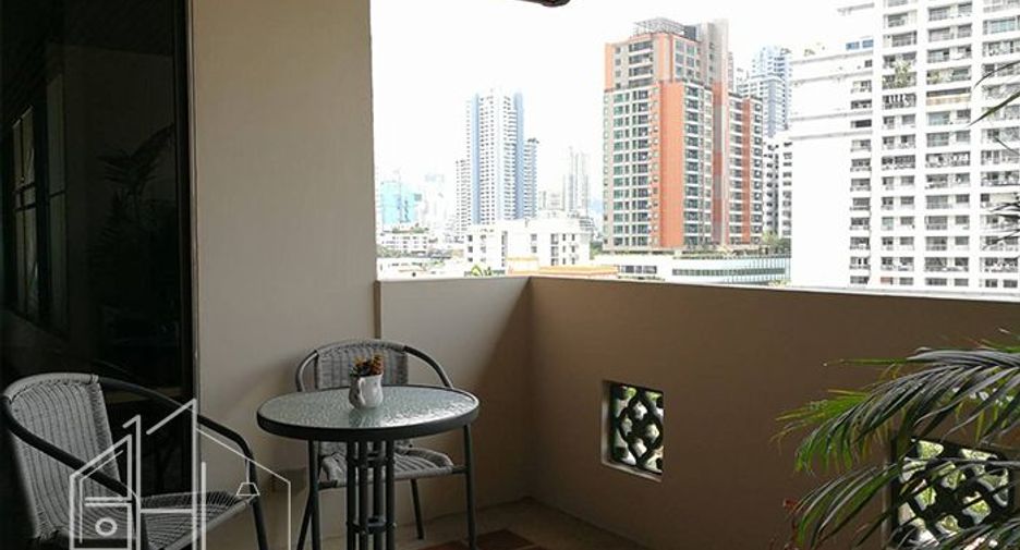 For rent 3 bedrooms condo in Watthana, Bangkok