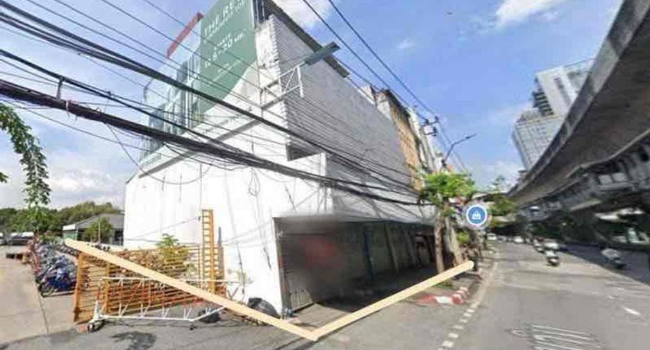 For sale land in Phra Khanong, Bangkok