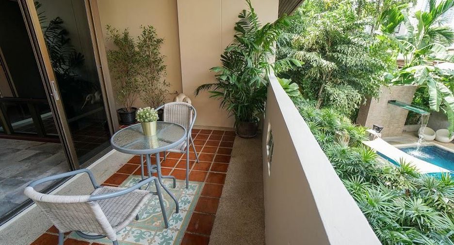For rent 3 bedrooms condo in Watthana, Bangkok