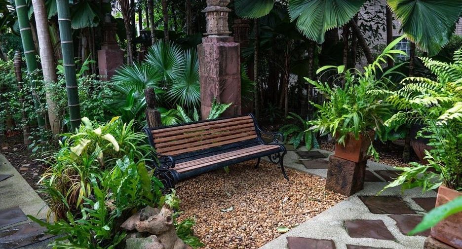 For rent 3 bedrooms condo in Watthana, Bangkok
