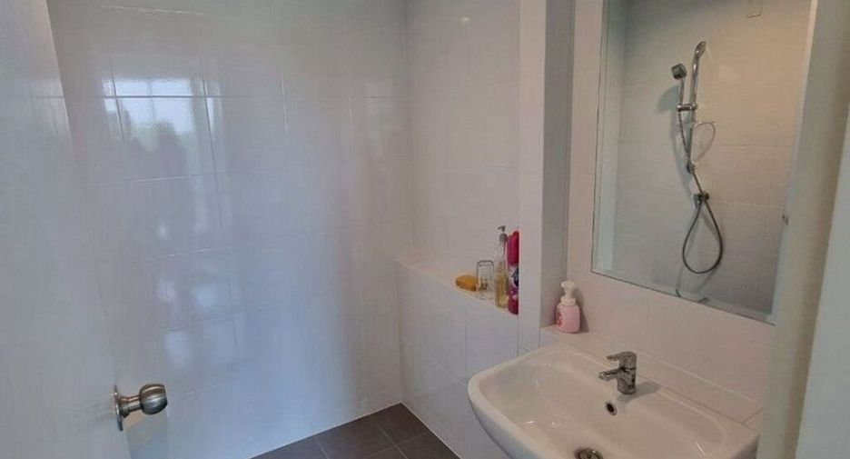 À vendre 1 chambre condo à Khan Na Yao, Bangkok