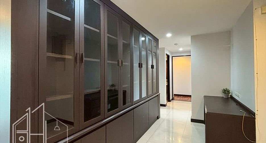 ให้เช่า 2 ห้องนอน คอนโด ใน วัฒนา, กรุงเทพฯ