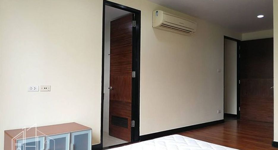 ให้เช่า 2 ห้องนอน คอนโด ใน วัฒนา, กรุงเทพฯ