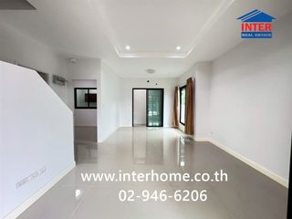 出售 4 卧室 联排别墅 在 Lat Lum Kaeo, Pathum Thani