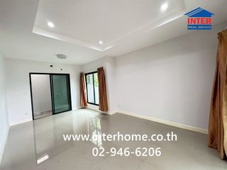 出售 4 卧室 联排别墅 在 Lat Lum Kaeo, Pathum Thani