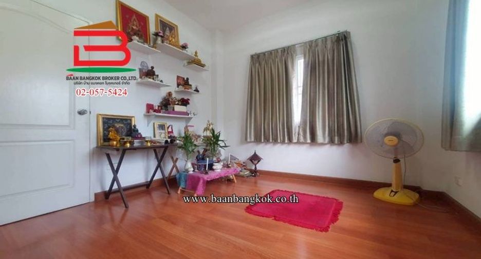 Haus zum Kauf mit 3 Zimmer in Pak Kret, Nonthaburi