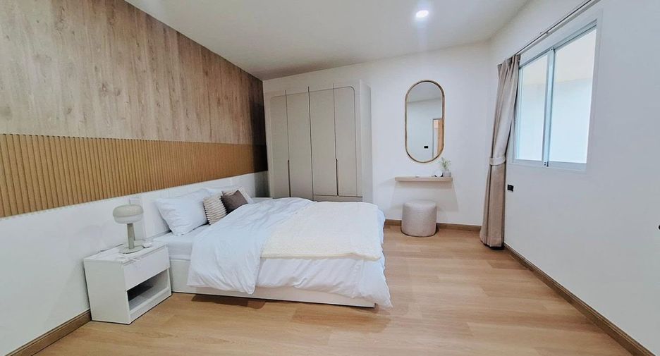 For rent 2 bedrooms condo in Mueang Phuket, Phuket
