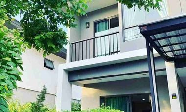 Haus zur Miete und zum Kauf mit 3 Zimmer in Prawet, Bangkok