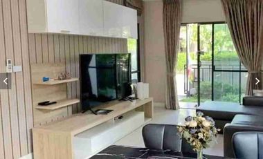 Haus zur Miete und zum Kauf mit 3 Zimmer in Prawet, Bangkok