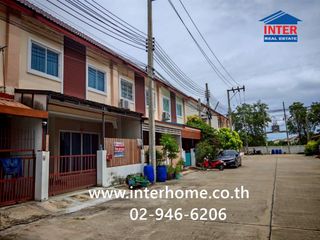 Casa adosada en venta de 4 habitaciones en Phra Samut Chedi, Samut Prakan