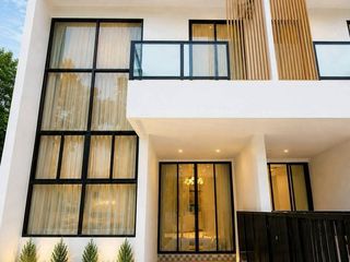 For Rent 4 Bedroom House In Bang Lamung, Chonburi