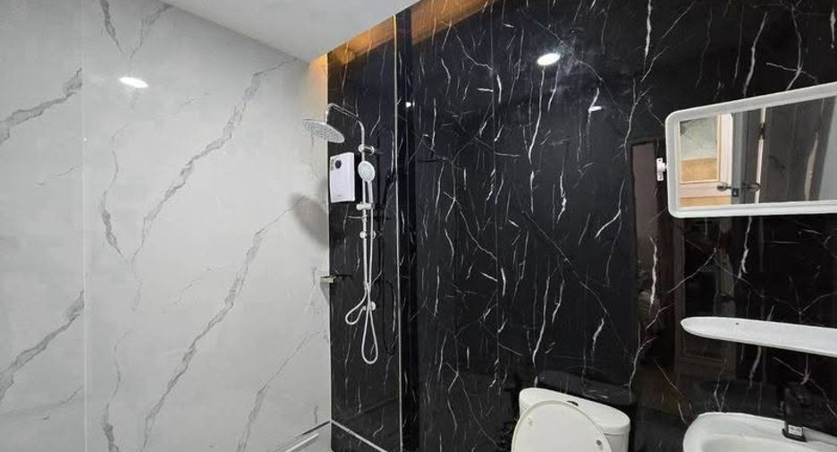 For rent 4 bedrooms house in Bang Lamung, Chonburi
