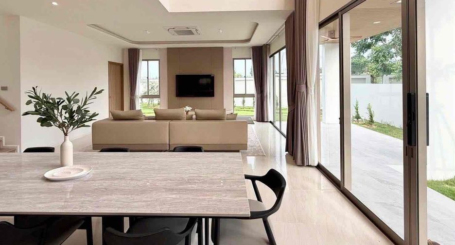 For rent 3 ベッドルーム house in Bang Lamung, Chonburi