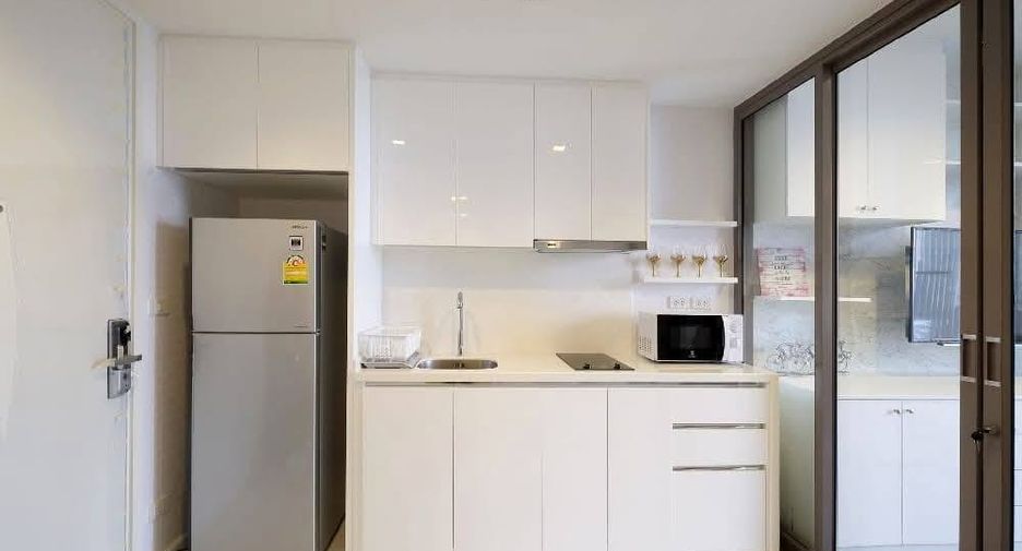 Wohnung zur Miete mit 1 Zimmer in Sathon, Bangkok