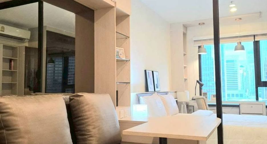 For rent 1 bed condo in Watthana, Bangkok