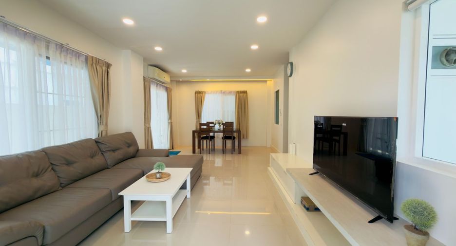 For rent 3 bedrooms house in Mueang Phuket, Phuket