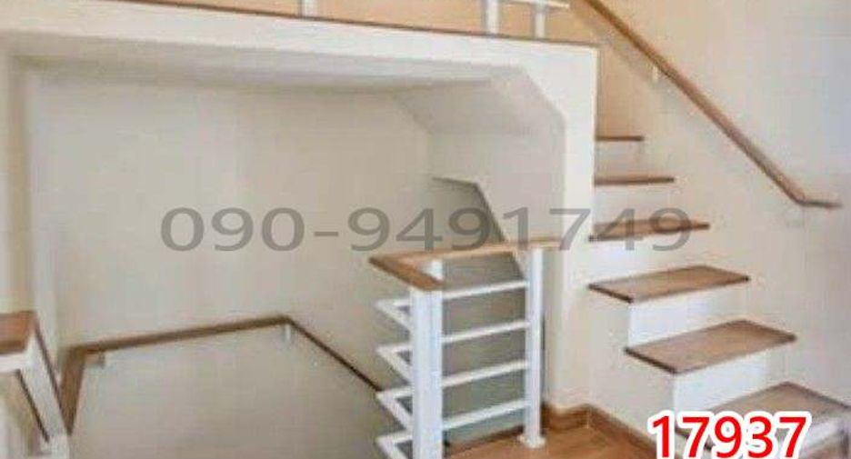 For rent 3 bedrooms townhouse in Mueang Nonthaburi, Nonthaburi