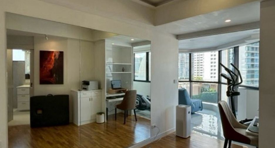 Condo en venta de 3 habitaciones en Khlong Toei, Bangkok