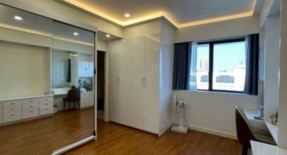 Condo en venta de 3 habitaciones en Khlong Toei, Bangkok