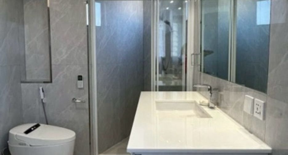 Condo en venta de 3 habitaciones en Khlong Toei, Bangkok