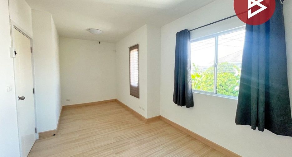 Casa adosada en venta de 3 habitaciones en Phra Samut Chedi, Samut Prakan