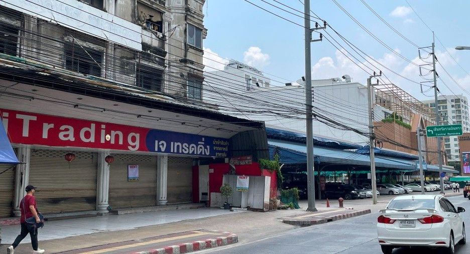 For rent retail Space in Bang Khen, Bangkok