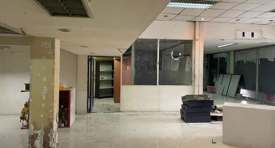 For rent retail Space in Bang Khen, Bangkok
