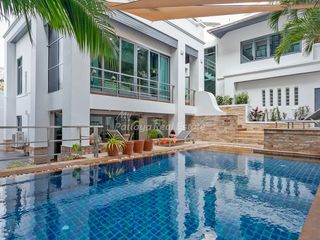 For sale 5 bedrooms villa in Bang Lamung, Chonburi