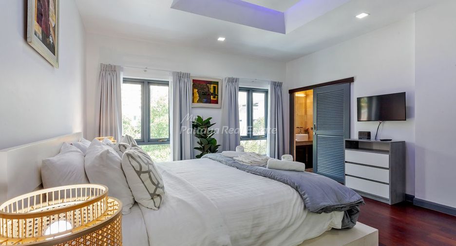For sale 5 bedrooms villa in Bang Lamung, Chonburi
