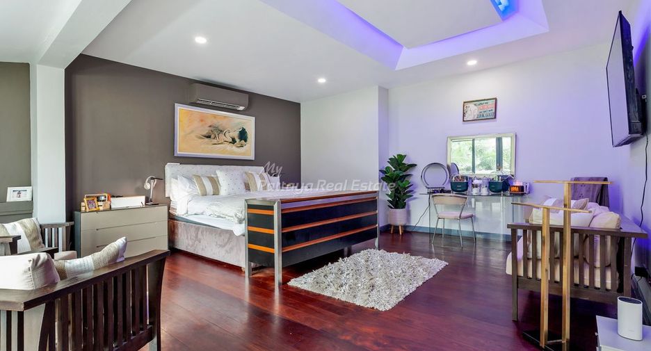 For sale 5 bedrooms villa in Bang Lamung, Chonburi