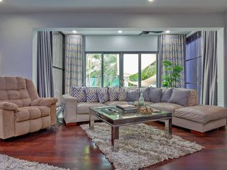 For sale 5 bedrooms villa in Bang Lamung, Chonburi
