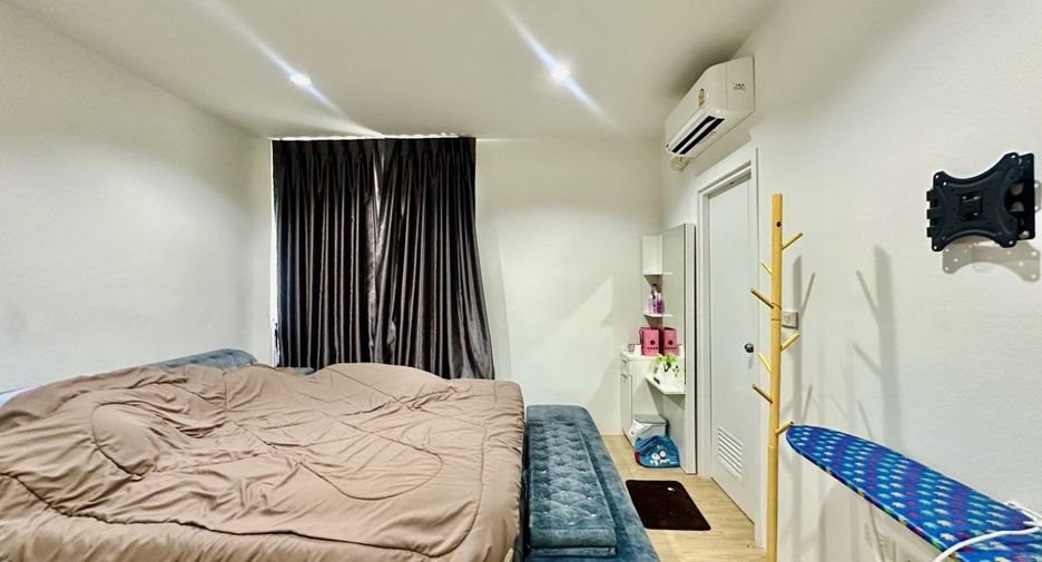 For sale 3 bedrooms townhouse in Sai Noi, Nonthaburi