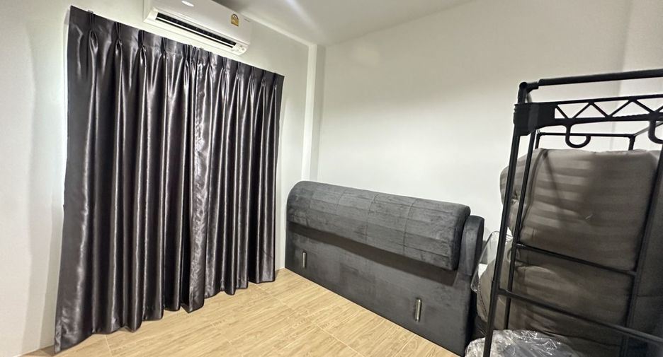 For sale 3 bedrooms townhouse in Sai Noi, Nonthaburi