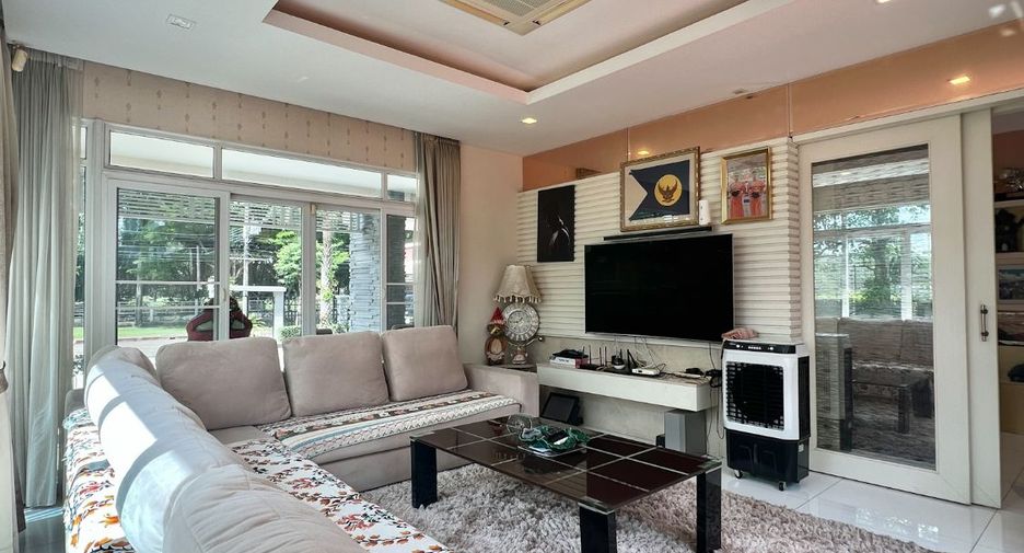 For sale 5 bedrooms house in Lam Luk Ka, Pathum Thani