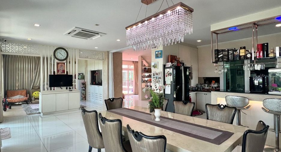 For sale 5 bedrooms house in Lam Luk Ka, Pathum Thani