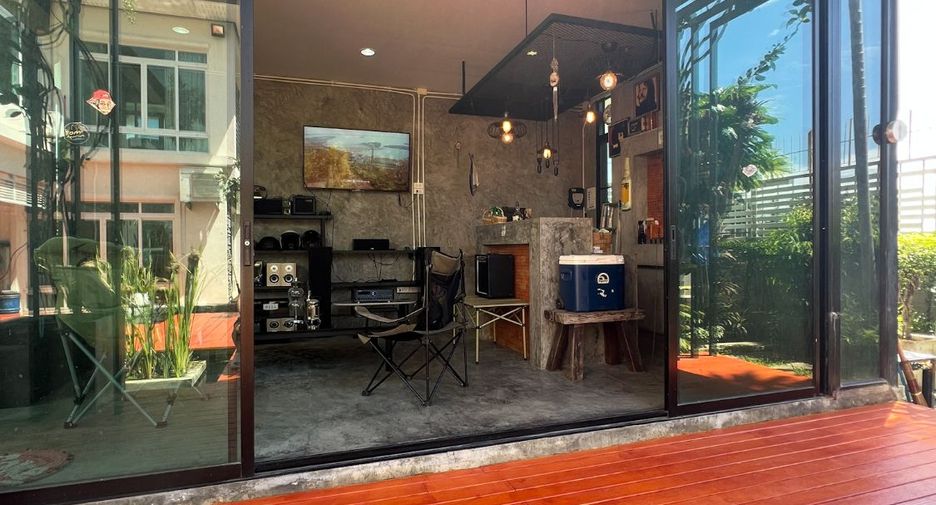 For sale 5 bedrooms house in Lam Luk Ka, Pathum Thani