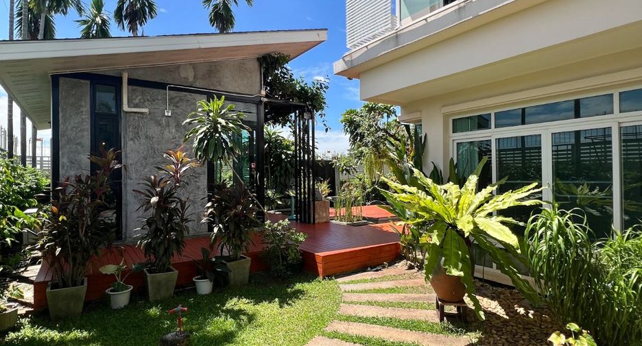 For sale 5 bedrooms house in Lam Luk Ka, Pathum Thani