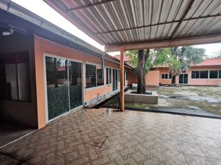 出售 土地 在 Nong Chok, 曼谷