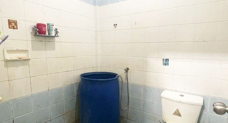 For sale 2 bedrooms townhouse in Mueang Rayong, Rayong