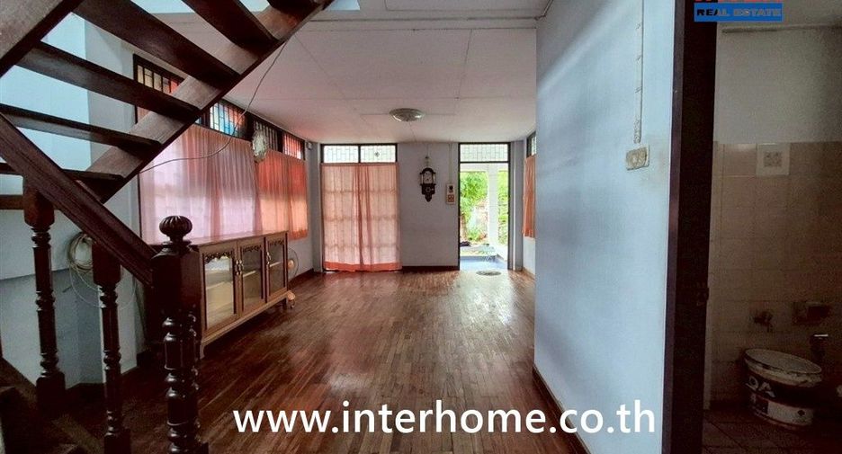For sale 1 bed house in Khlong San, Bangkok