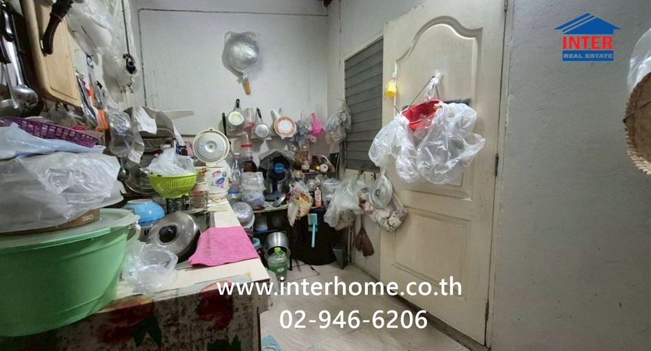 À vendre 3 chambres maison de ville à Lam Luk Ka, Pathum Thani