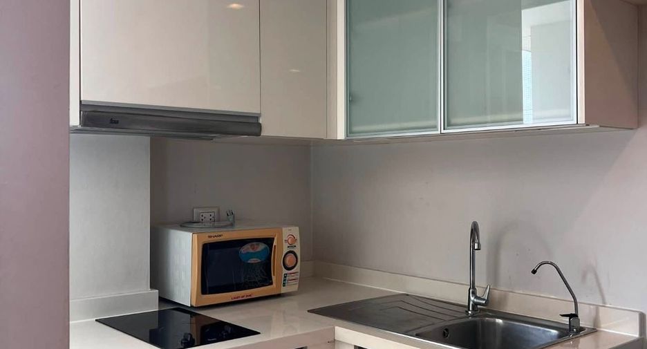 Wohnung zur Miete mit 1 Zimmer in Phaya Thai, Bangkok